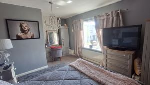 Photo 9- click for photo gallery
